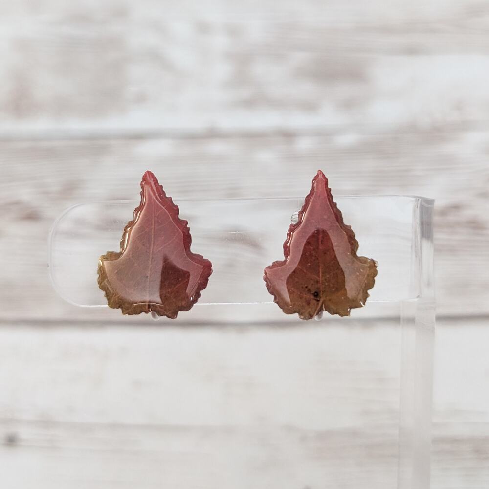 Vintage Clip On Earrings Glossy Leaf - Multi Tone - 7/8"